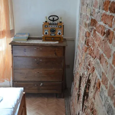 Bed & Breakfast Altstadthotel Zum Goldenen Anker Lubeck